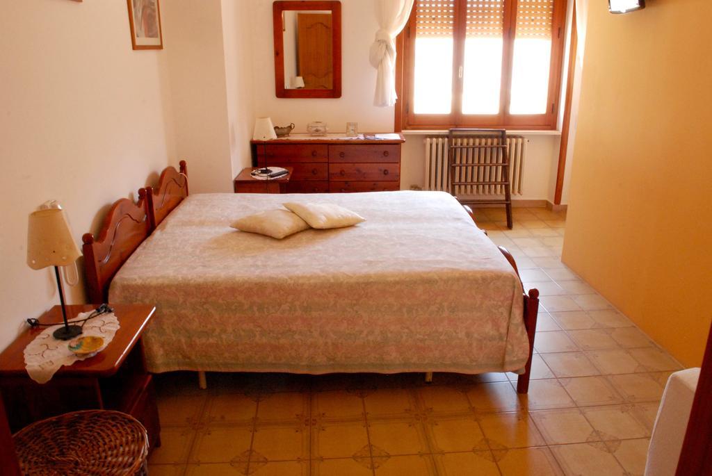 Suites Piazza Umberto فيغناكاستريسي المظهر الخارجي الصورة