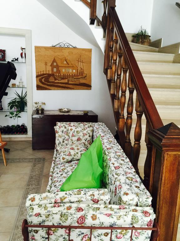 Suites Piazza Umberto فيغناكاستريسي المظهر الخارجي الصورة