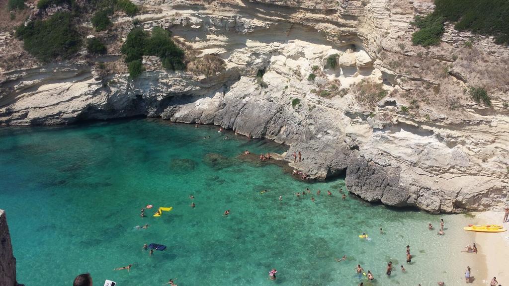 Suites Piazza Umberto فيغناكاستريسي المظهر الخارجي الصورة