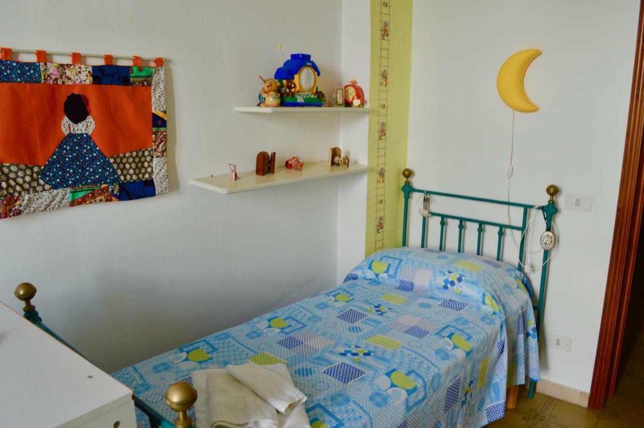 Suites Piazza Umberto فيغناكاستريسي المظهر الخارجي الصورة